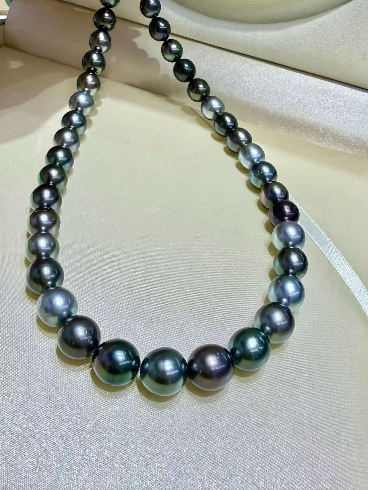High quality candy color seawater Akoya pearls necklace