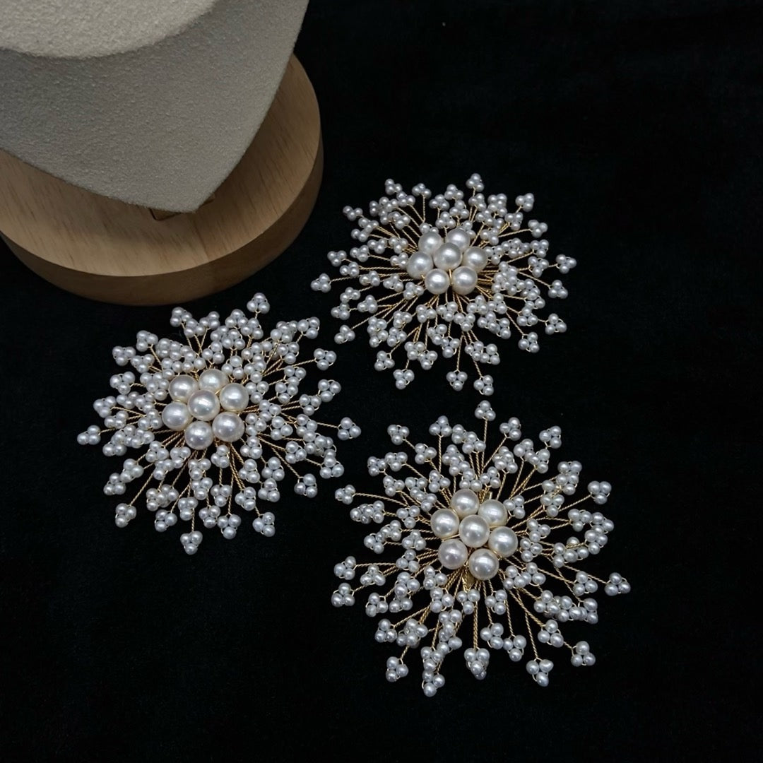 High quality white color freshwater pearls brooch
