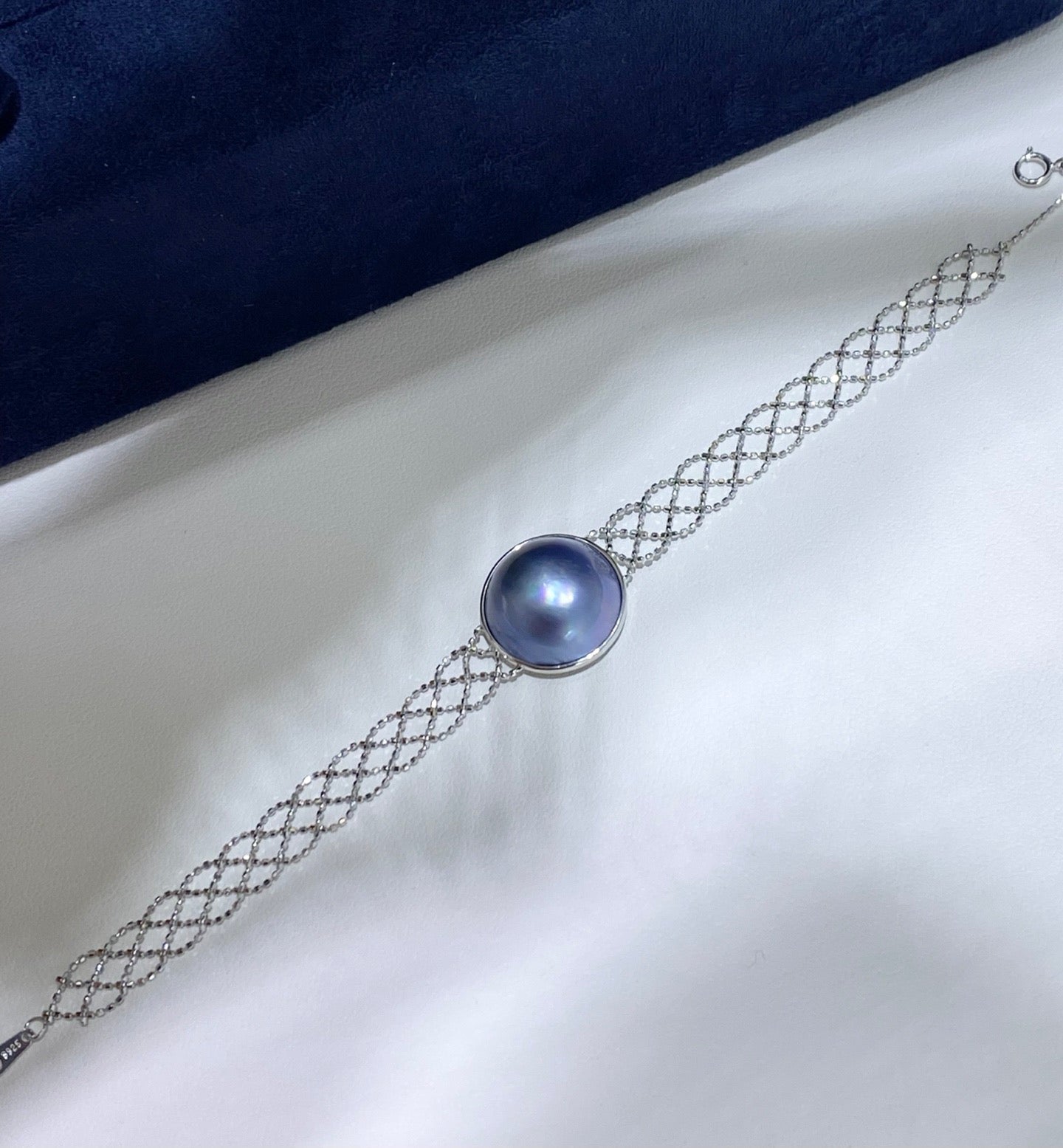 High quality sky blue color seawater Mabe pearl bracelet