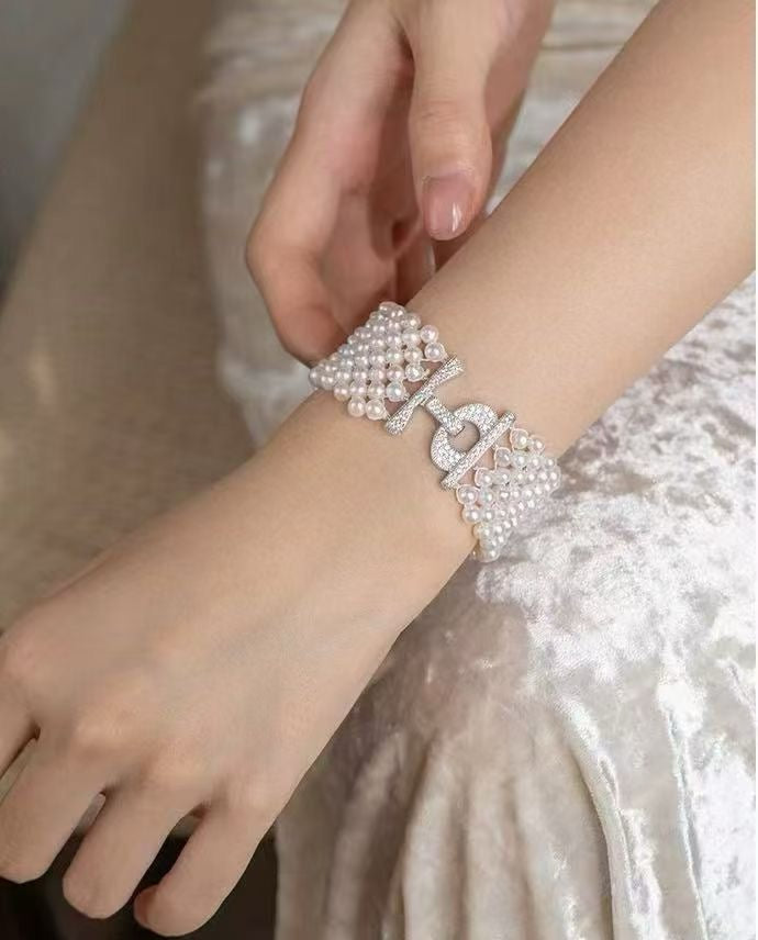 High quality white color freshwater pearls bracelet