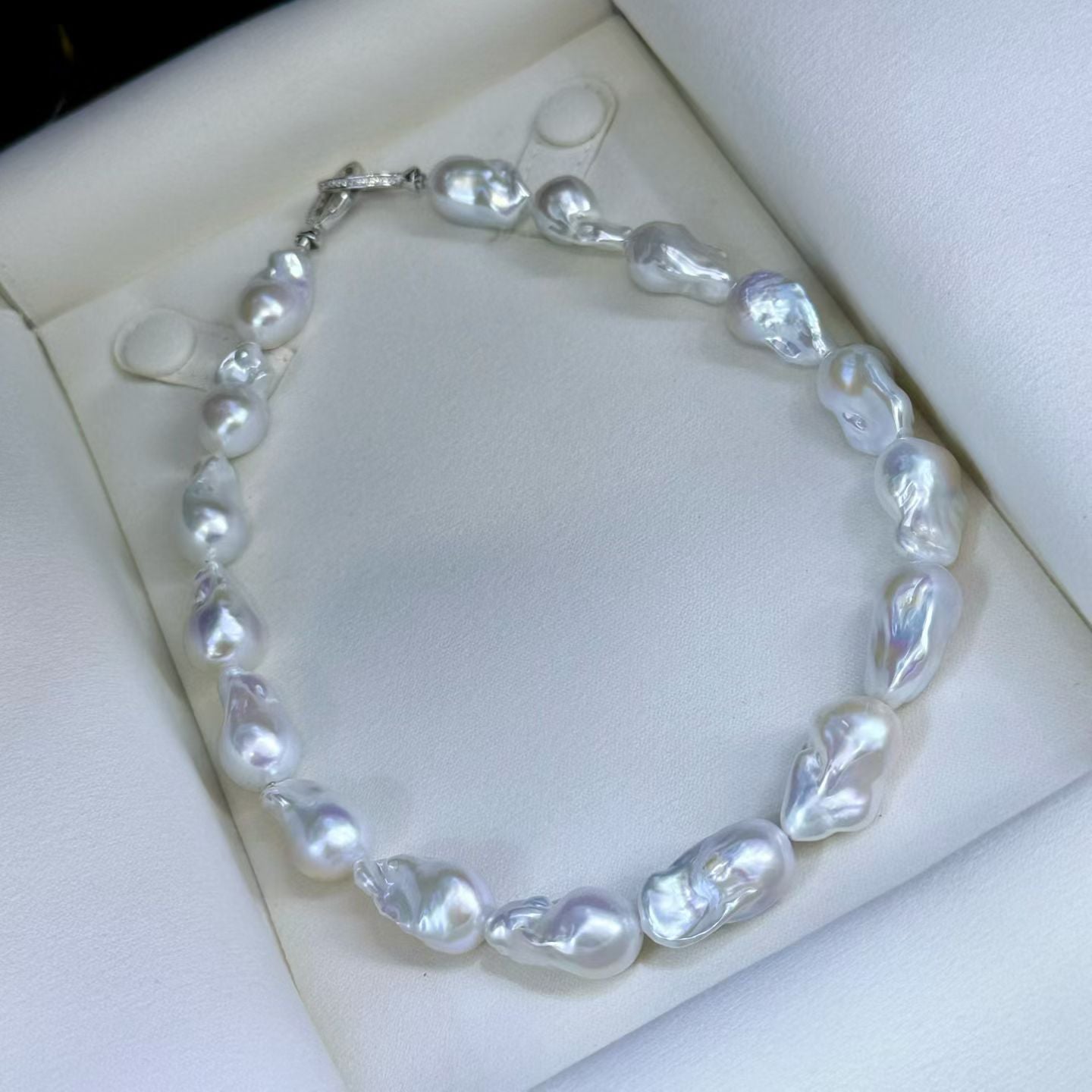 Top quality aurora white color baroque pearls necklace