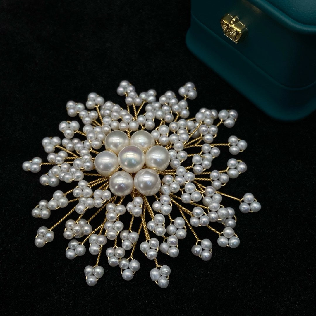 High quality white color freshwater pearls brooch