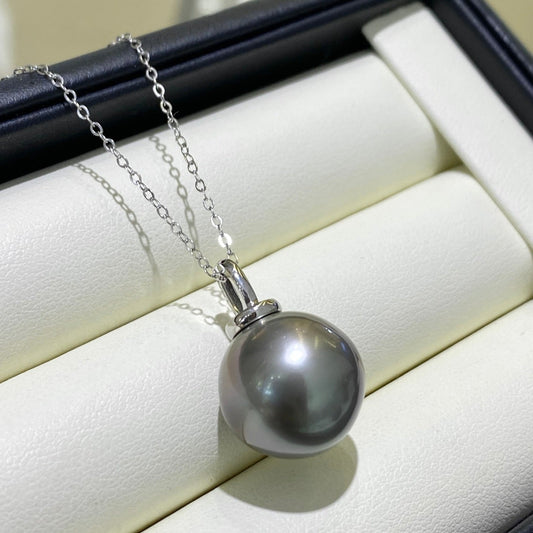 High quality black color Tahitian pearl pendant