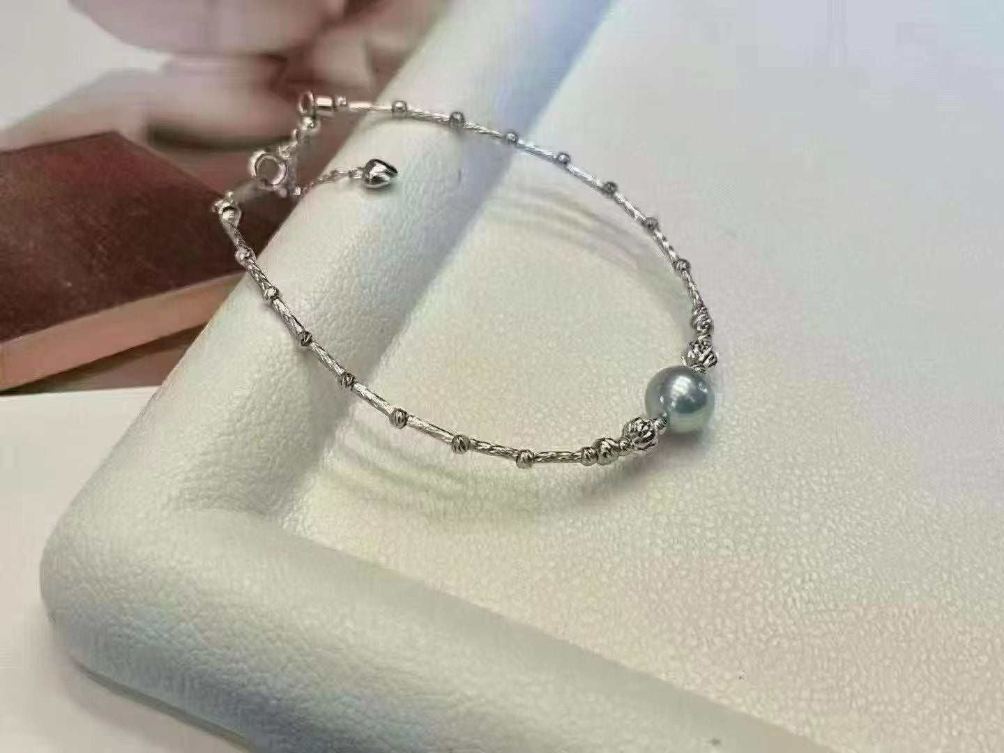 High quality silver blue color seawater MADAMA pearl bracelet