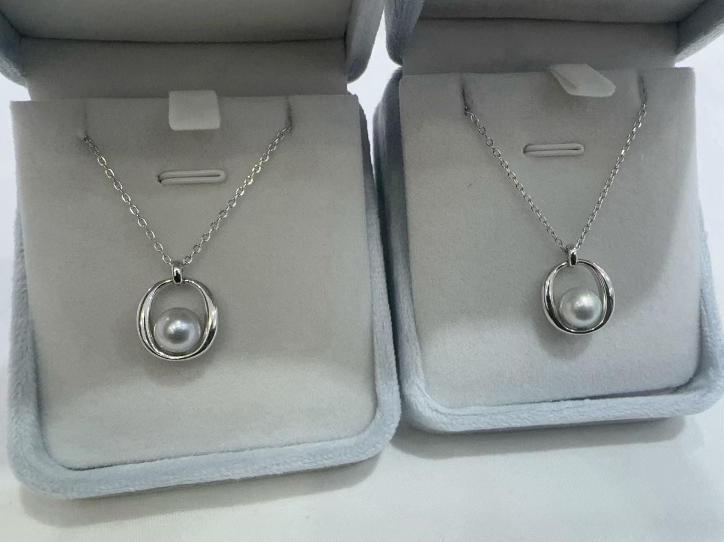 High quality aurora white color seawater akoya pearl pendant