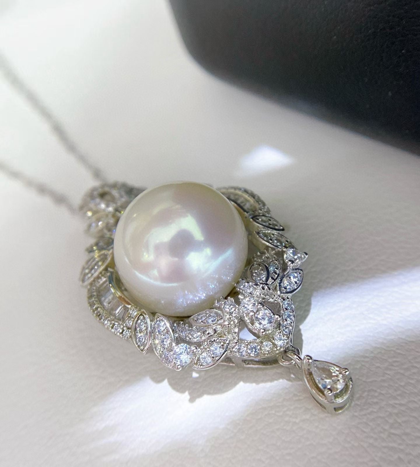 High quality white color Edison pearl pendant