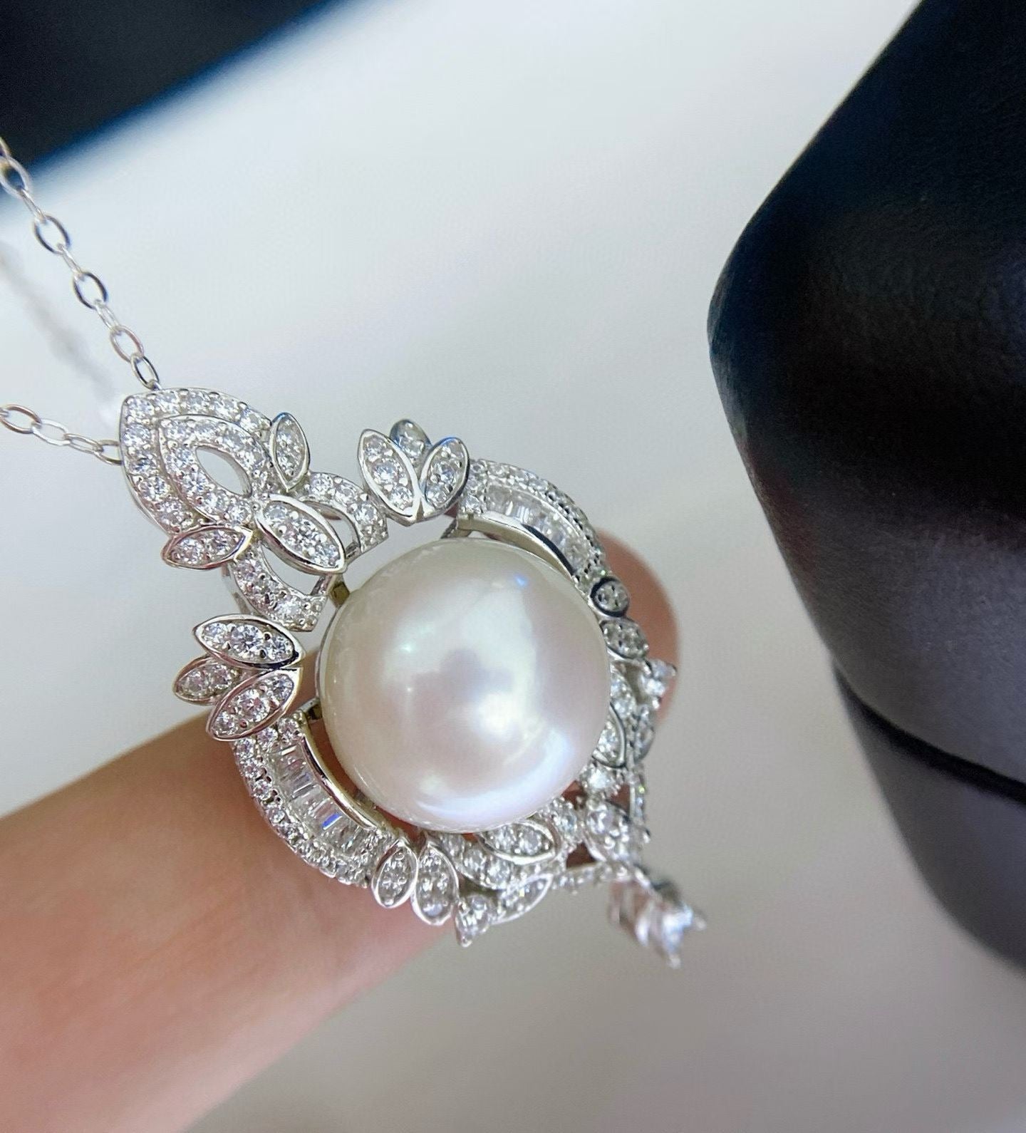 High quality white color Edison pearl pendant