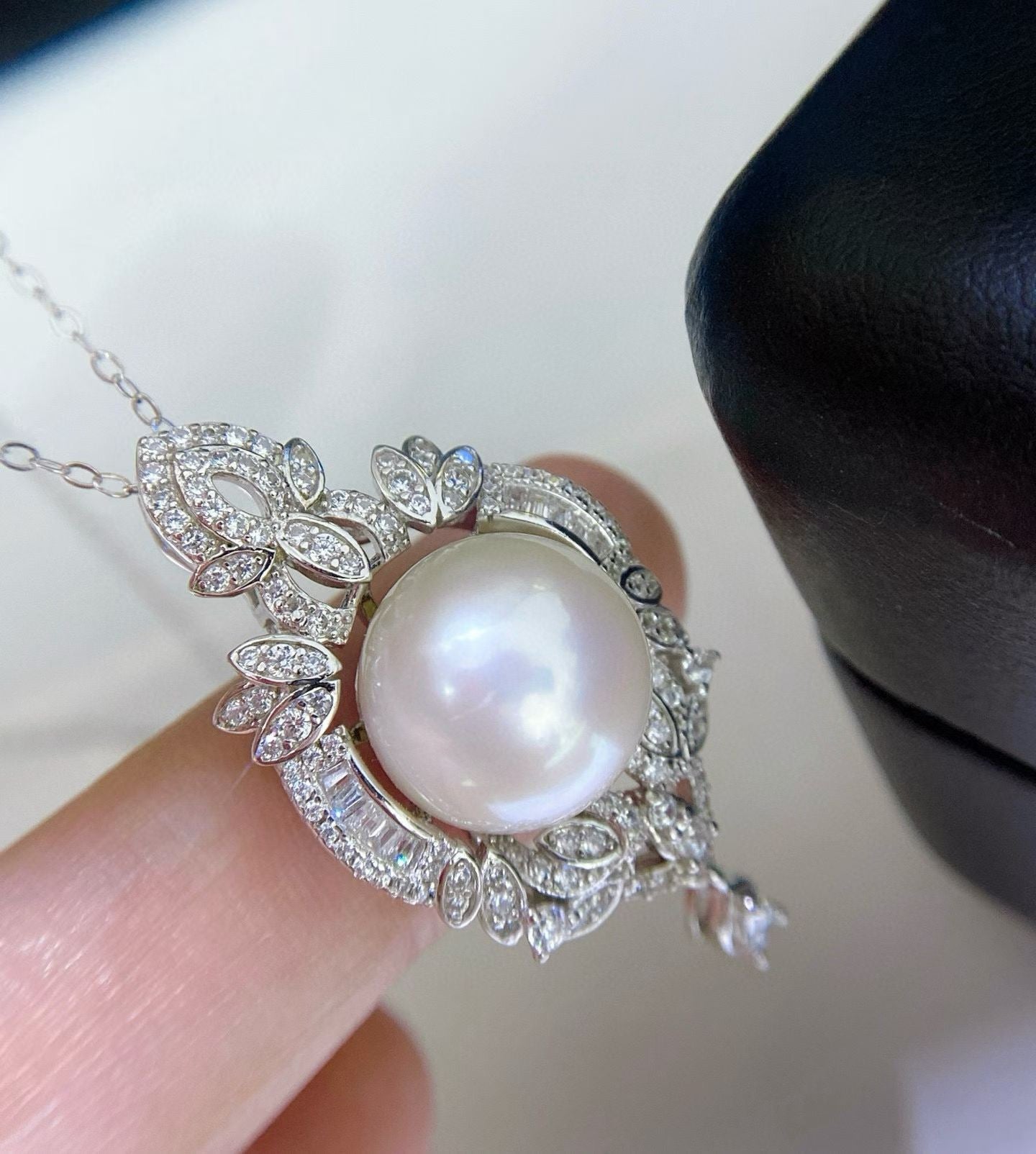 High quality white color Edison pearl pendant