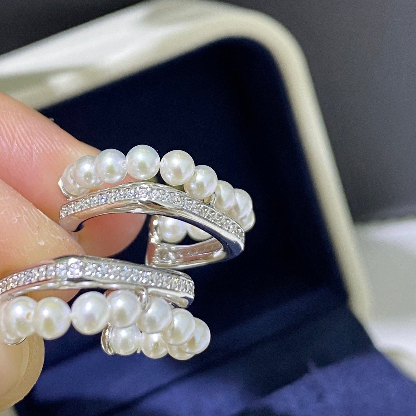 High quality aurora white color freshwater pearls earrings