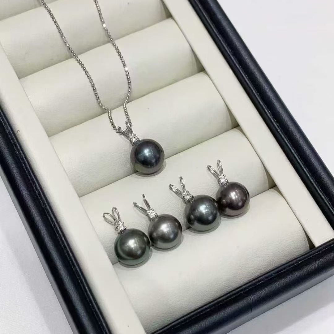 High quality black color Tahitian pearl pendant