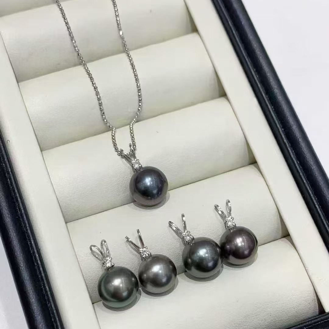 High quality black color Tahitian pearl pendant