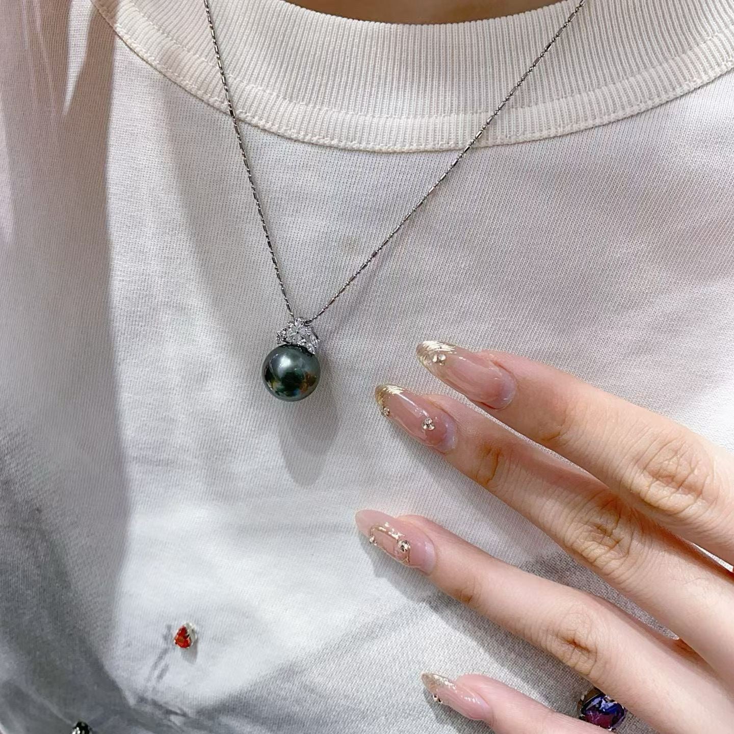 High quality deep green color Tahitian pearls earrings studs & pendant a set