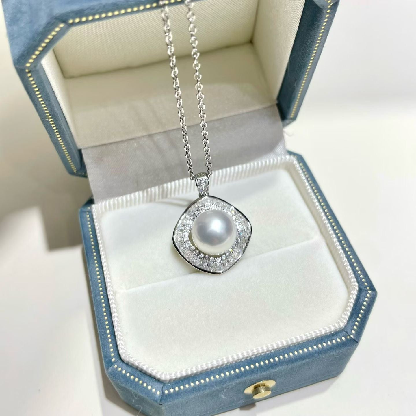 High quality aurora white color Edison pearl pendant