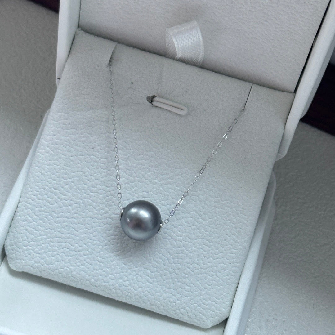 High quality “lulutong”platinum grey color Tahitian pearl pendant