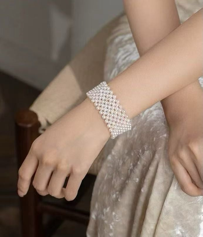 High quality white color freshwater pearls bracelet