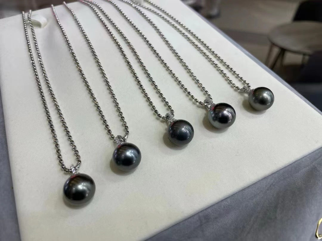 High quality black color Tahitian pearl pendant