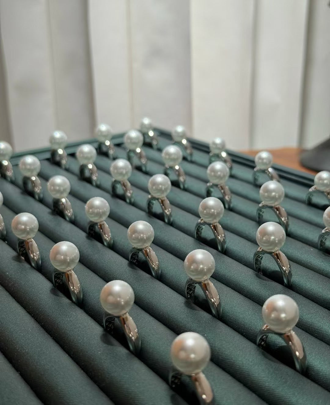 High quality aurora white color Edison pearl ring