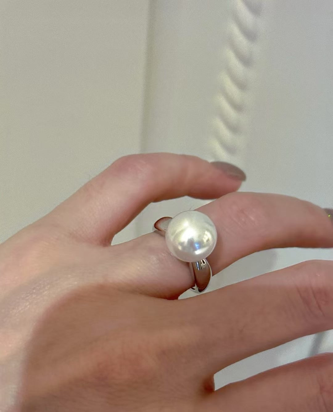 High quality aurora white color Edison pearl ring