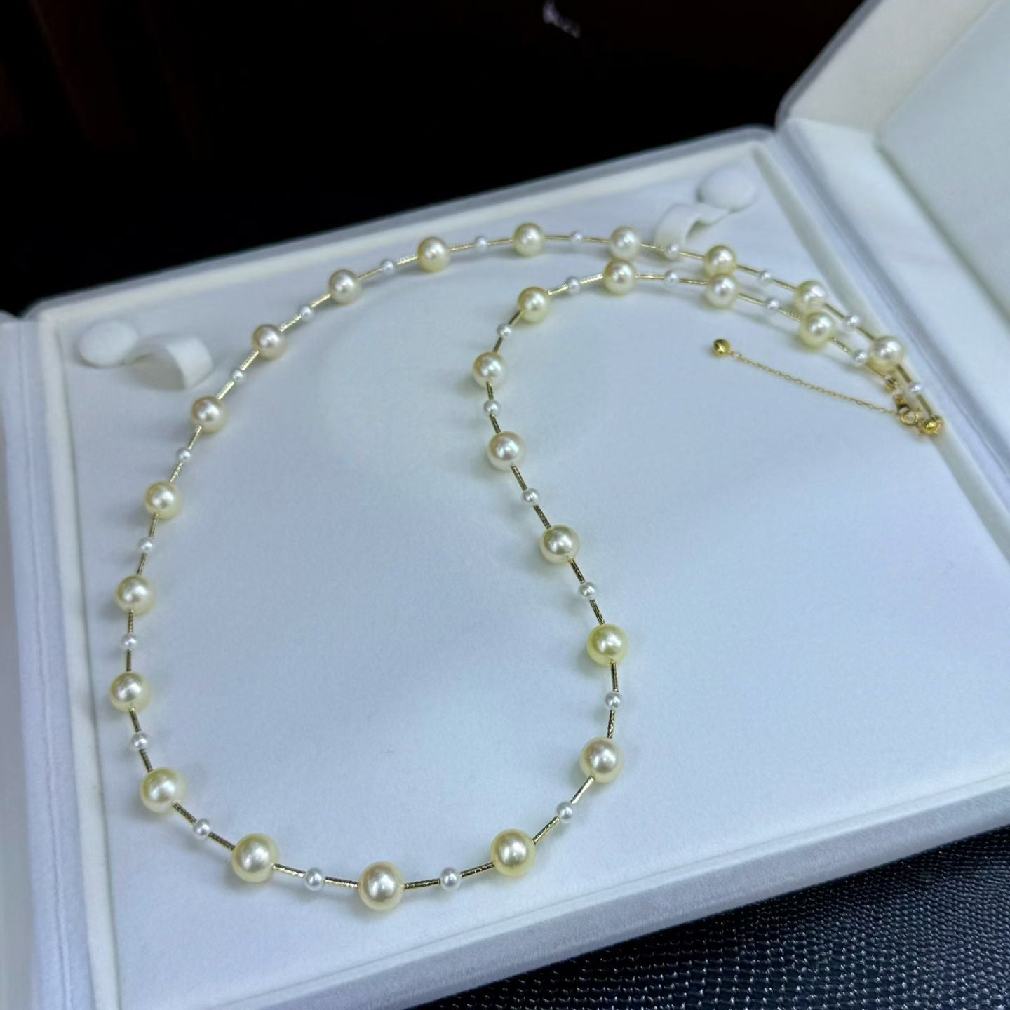 High quality “Full star”feather gold color seawater akoya pearls necklace