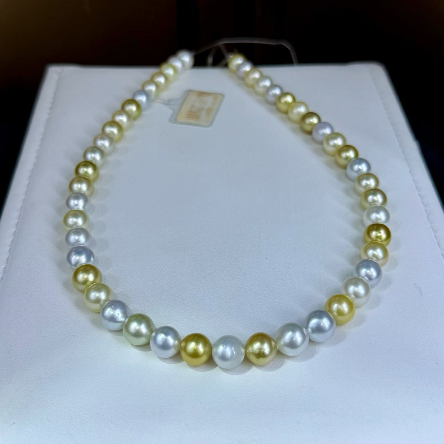 High quality white & gold color Golden southsea pearls & Australia Southsea pearls necklace