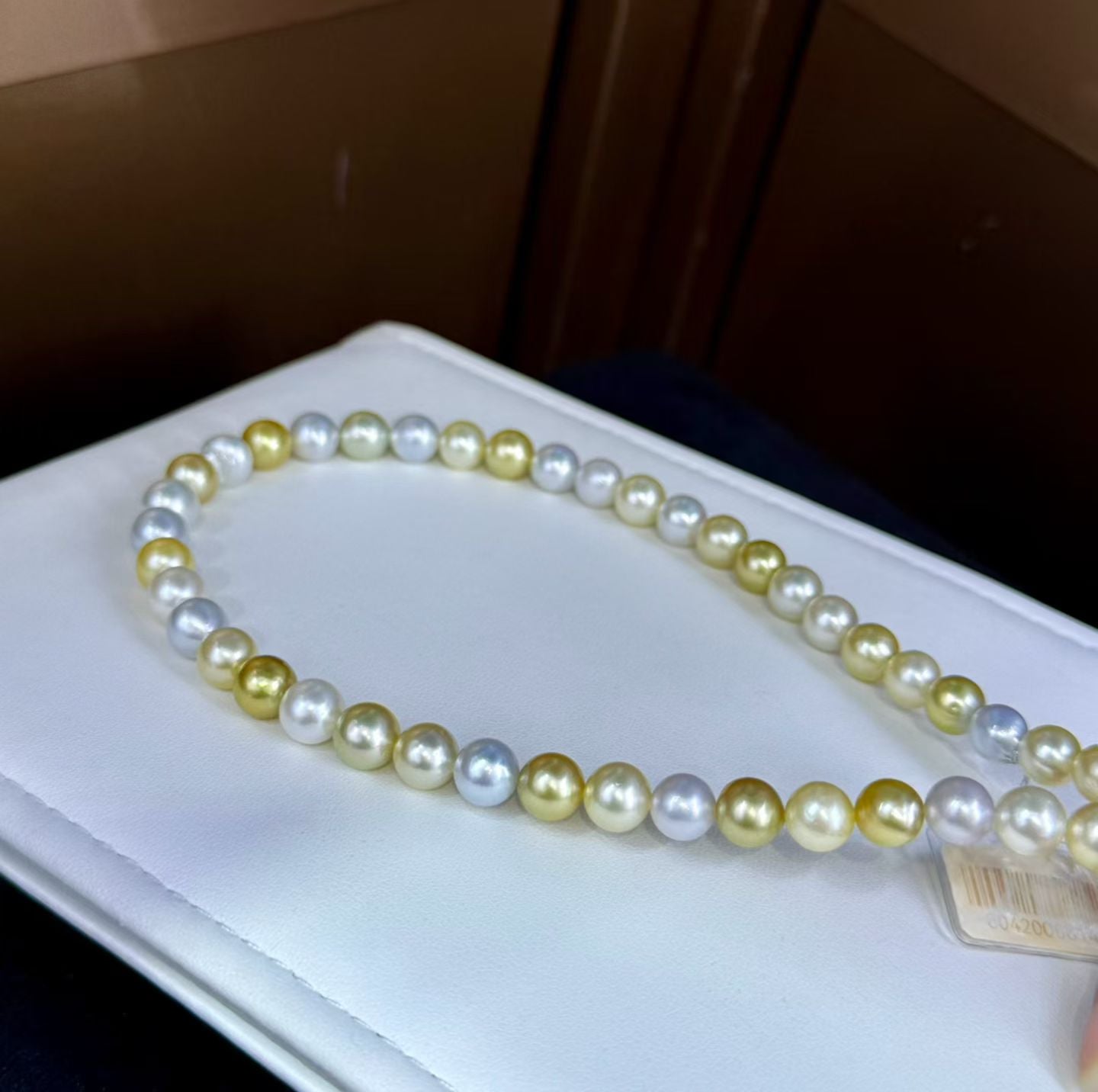 High quality white & gold color Golden southsea pearls & Australia Southsea pearls necklace