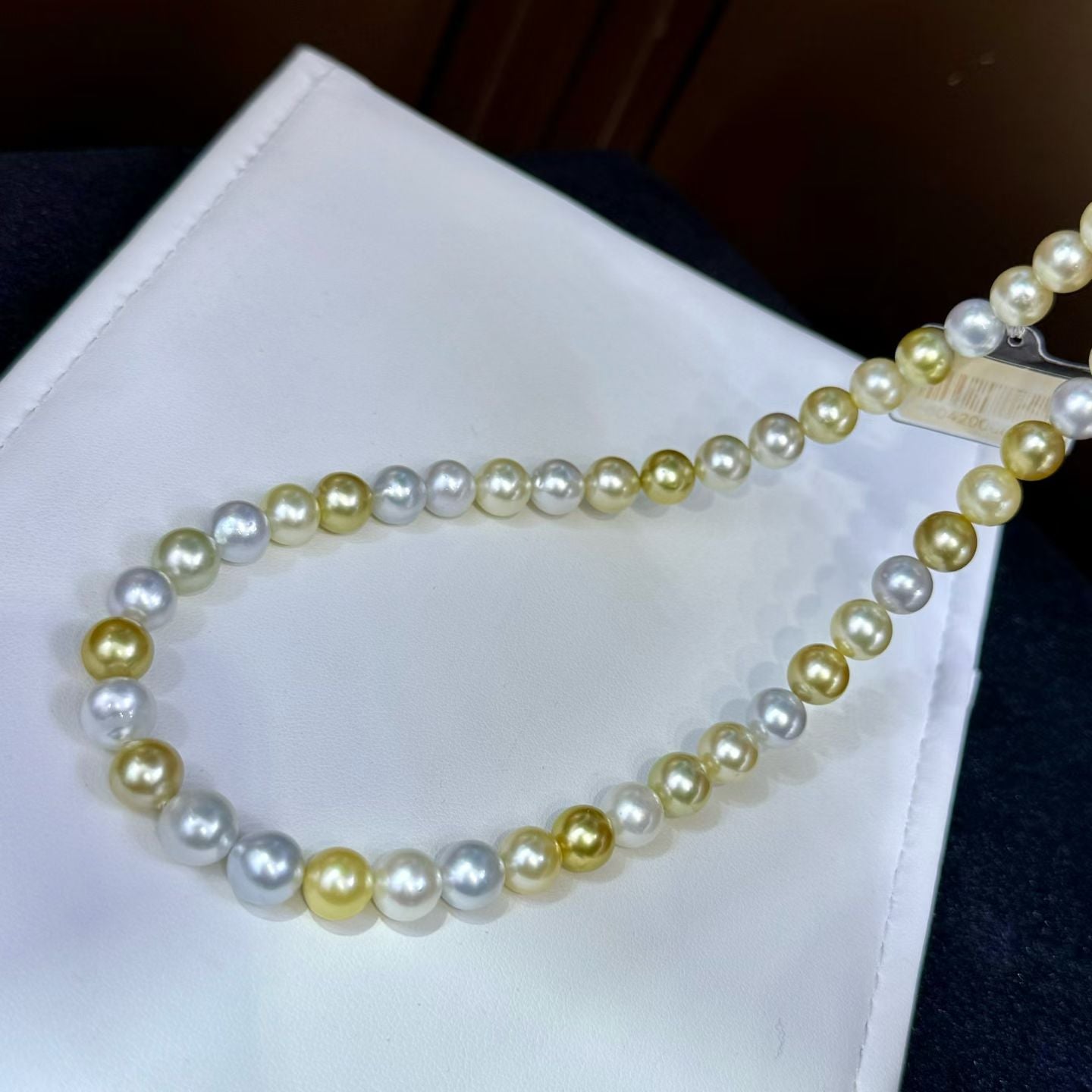 High quality white & gold color Golden southsea pearls & Australia Southsea pearls necklace
