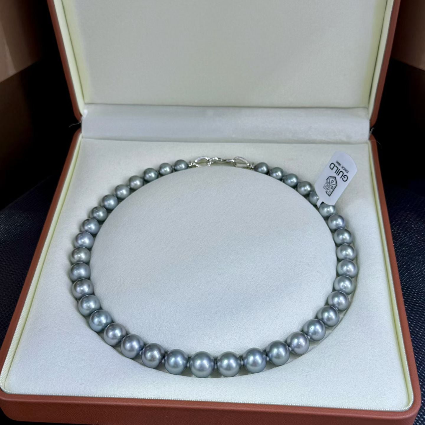 High quality aurora platinum grey color Tahitian pearls necklace