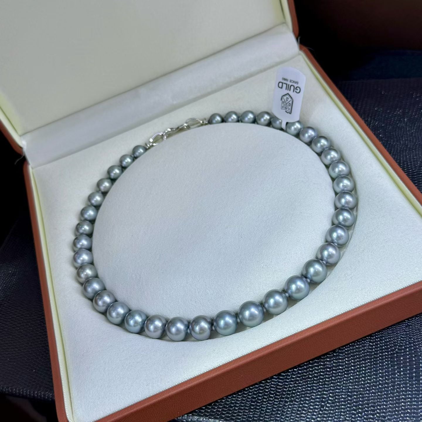 High quality aurora platinum grey color Tahitian pearls necklace