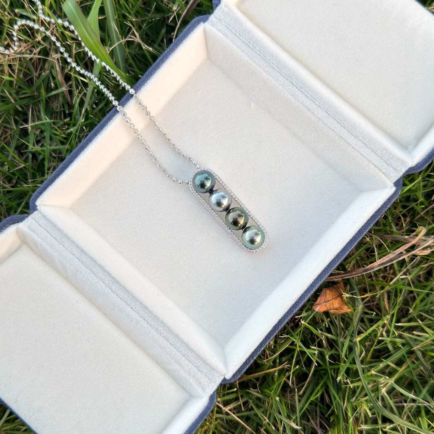 High quality aurora Morandi  color Tahitian pearls pendant