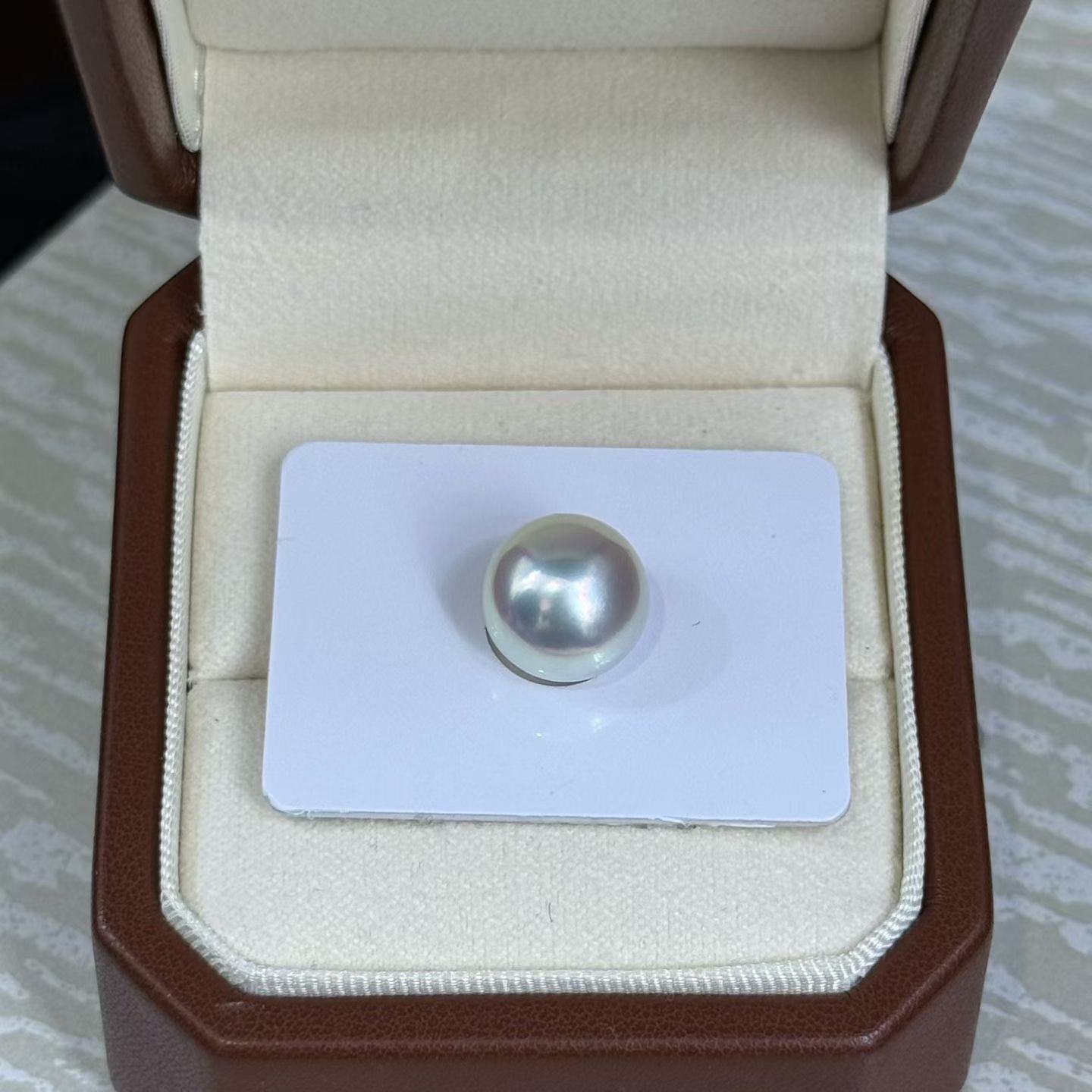 Top quality gemstone light aurora white color Australia Southsea pearl