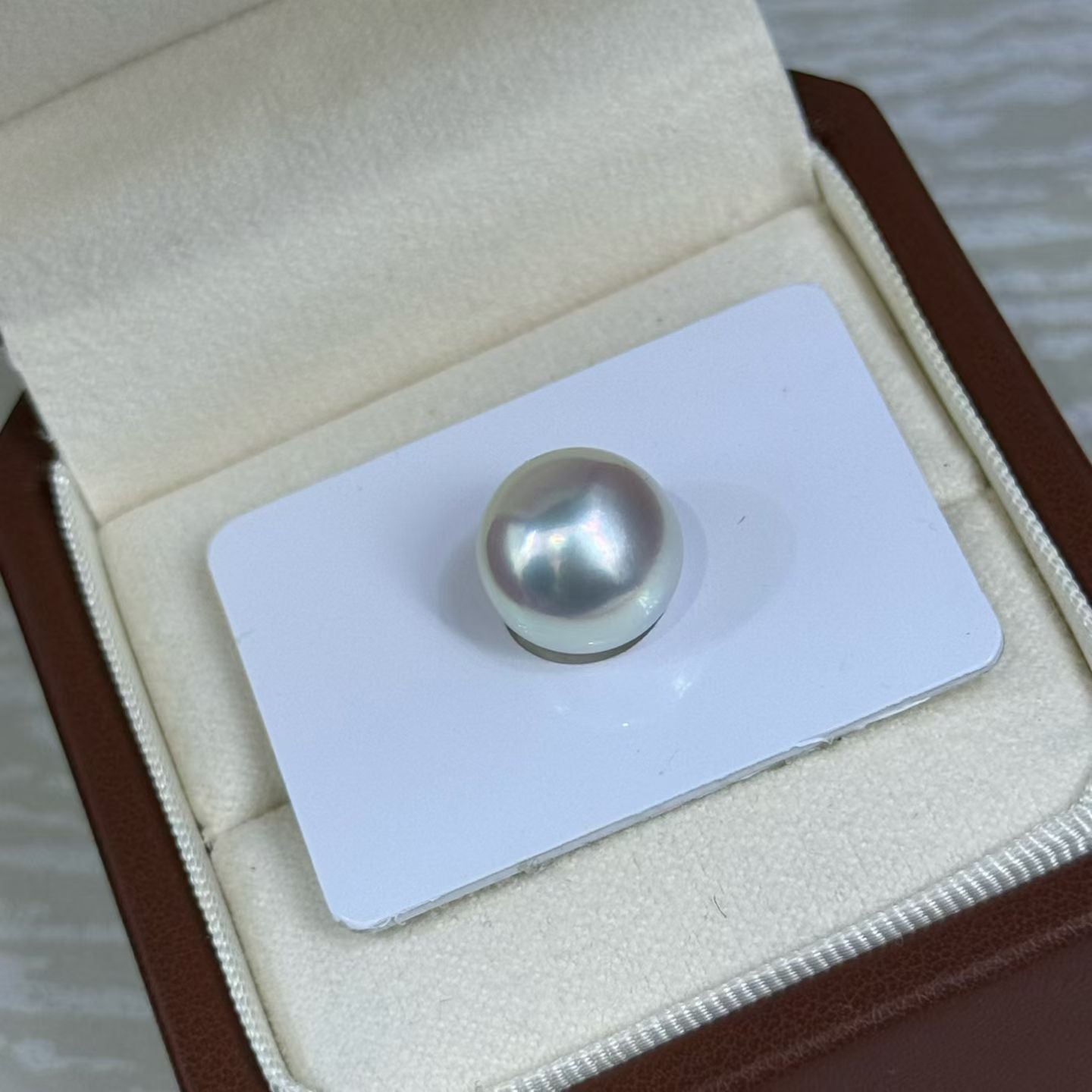 Top quality gemstone light aurora white color Australia Southsea pearl