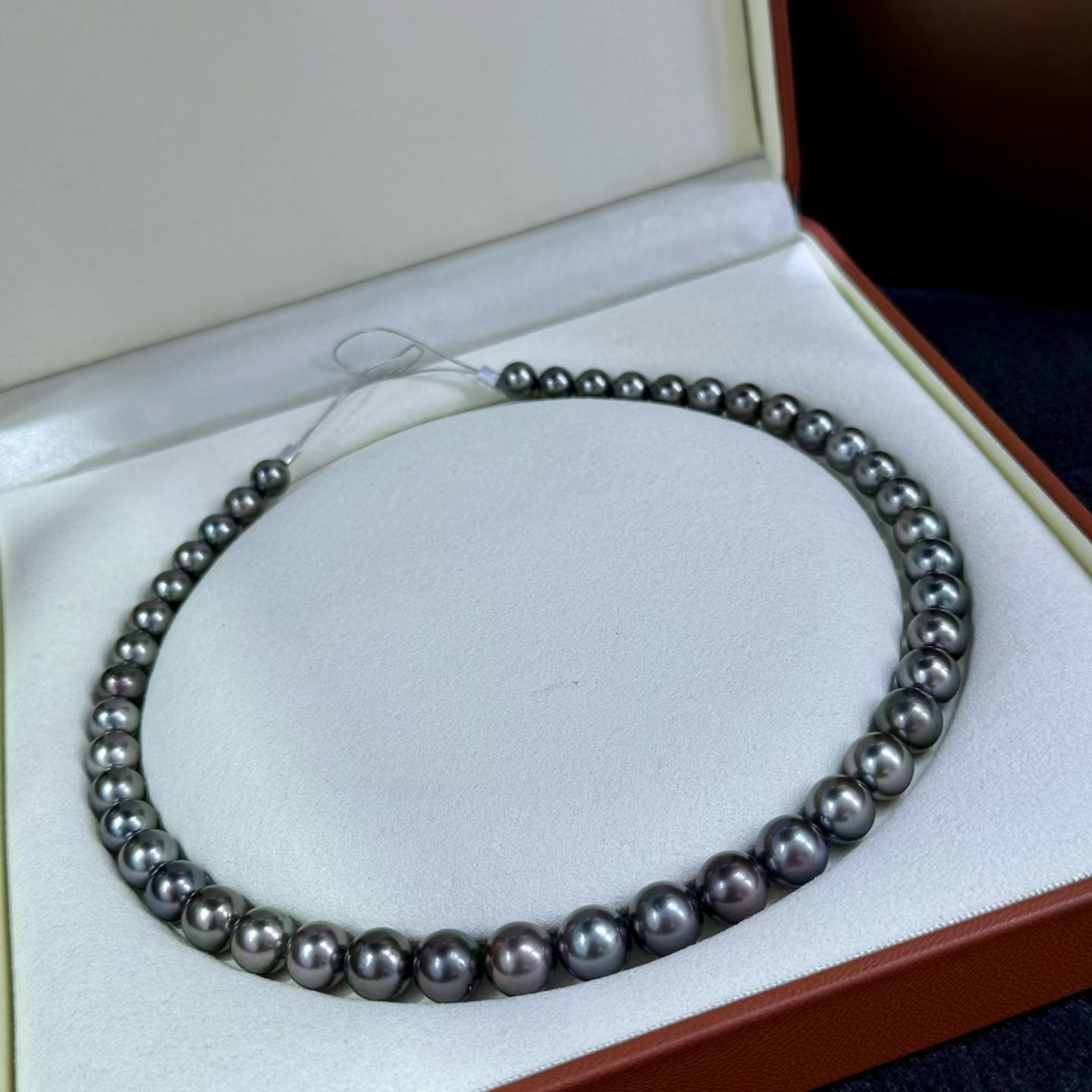 High quality aurora black color Tahitian pearls necklace