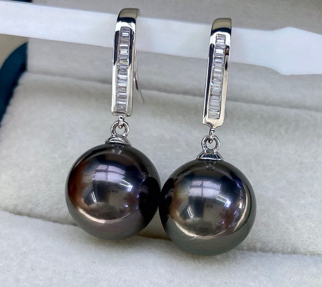 High quality aurora black color Tahitian pearls earrings