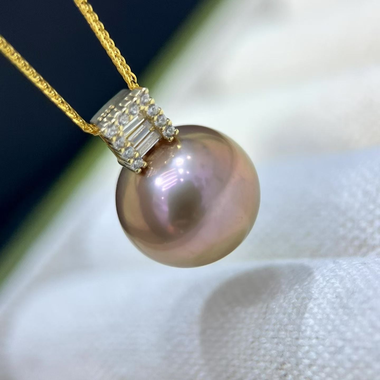 Top quality aurora metallic color Edison pearl pendant