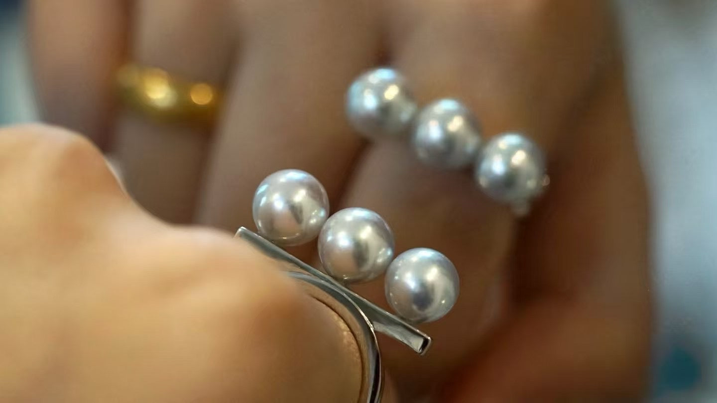 High quality aurora silver blue seawater MADAMA pearls ring