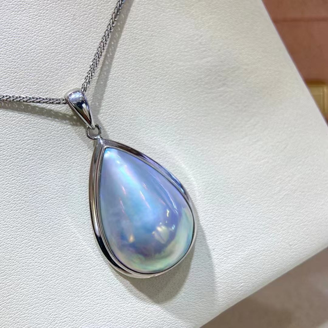 High quality silver blue color seawater Mabe pearl pendant