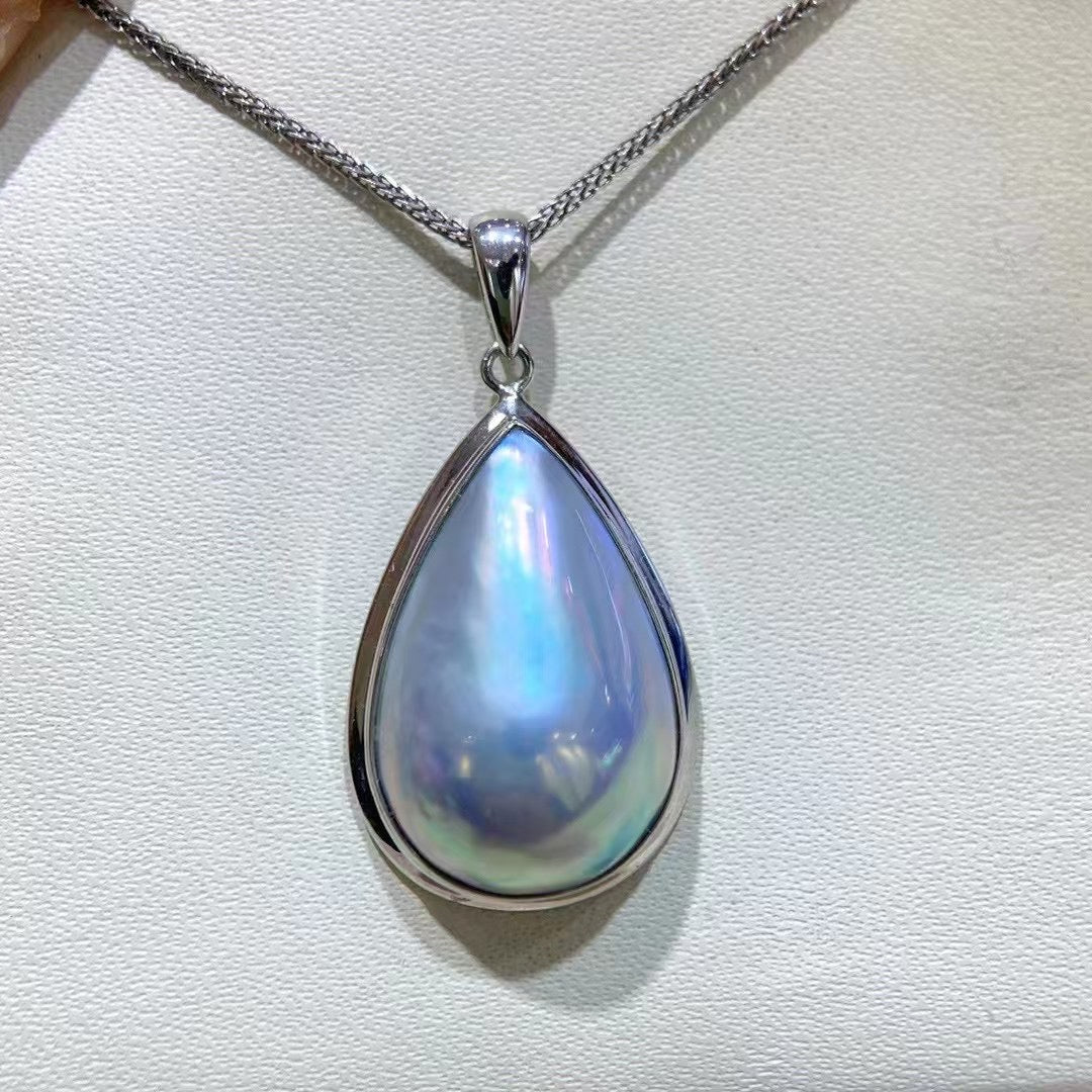 High quality silver blue color seawater Mabe pearl pendant