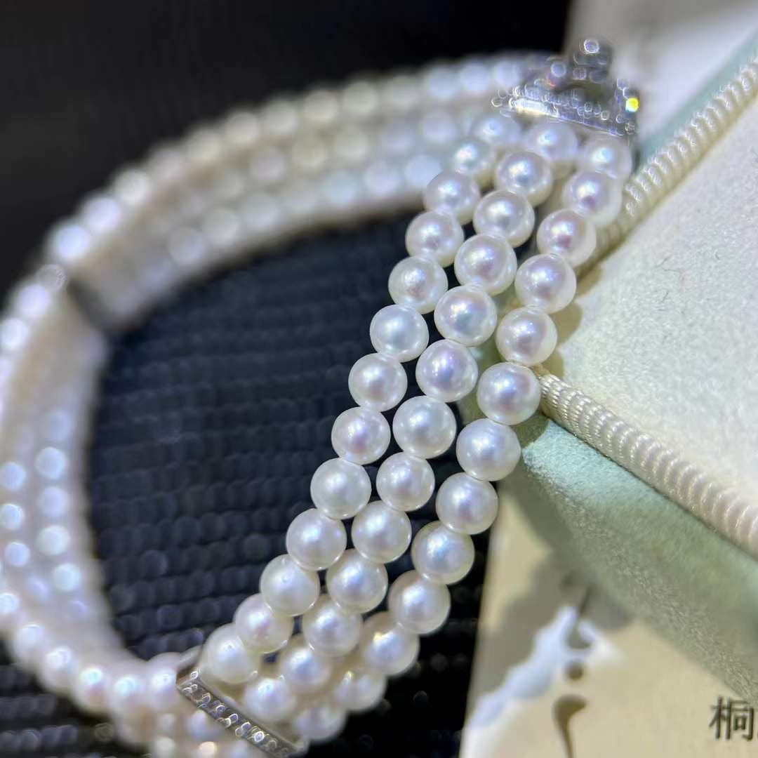 High quality aurora white freshwater pearls three-loop bracelet