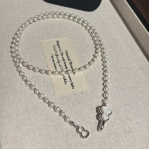 High quality white color ’hulu’ freshwater pearls necklace