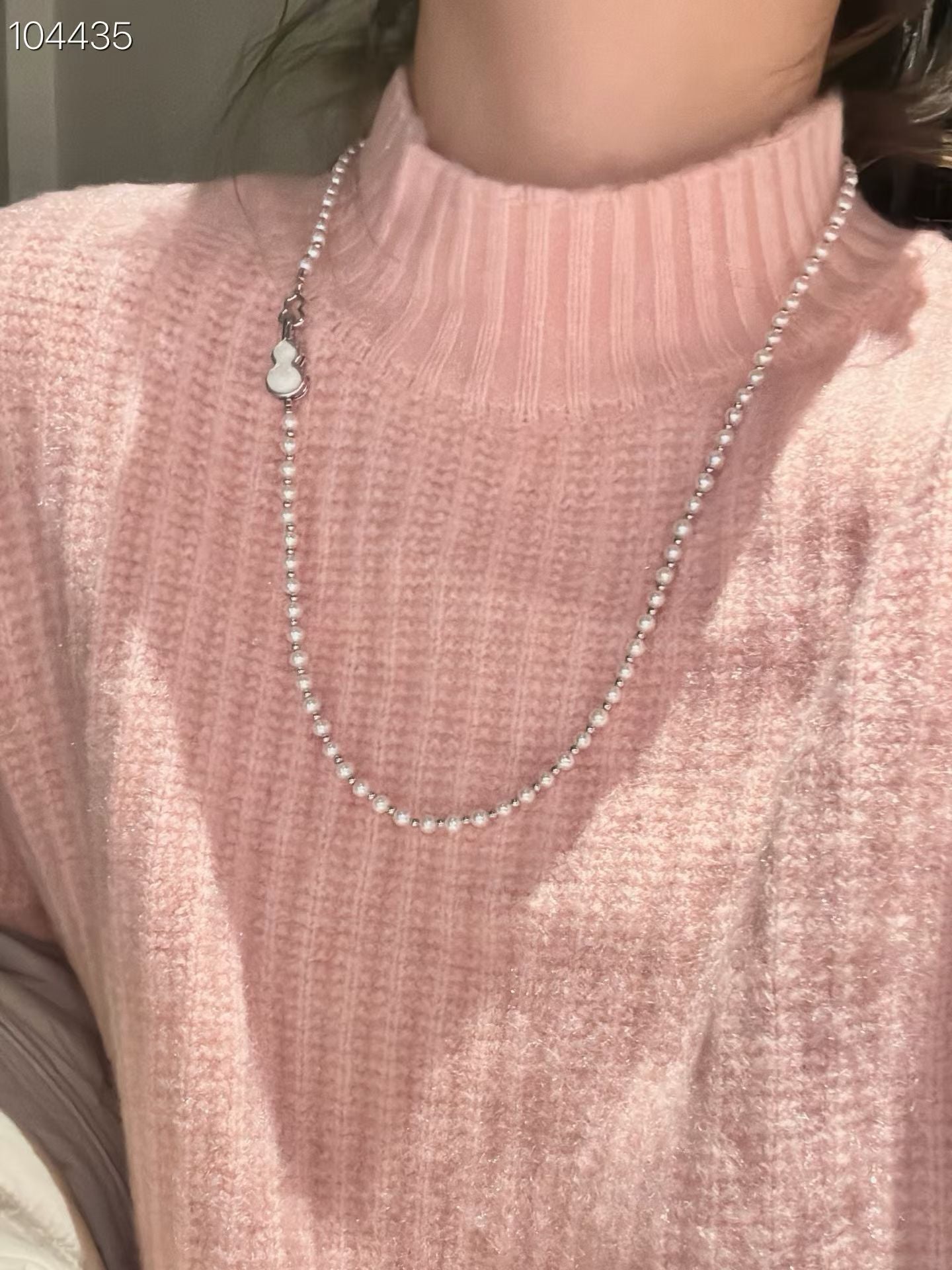 High quality white color ’hulu’ freshwater pearls necklace