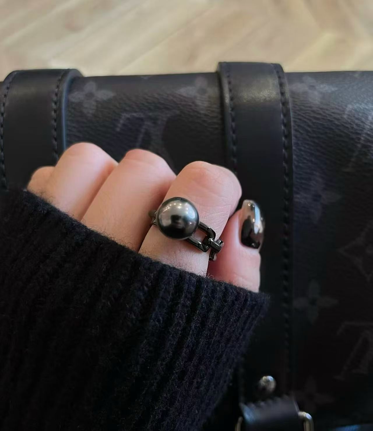 High quality aurora black color Tahitian pearl ring