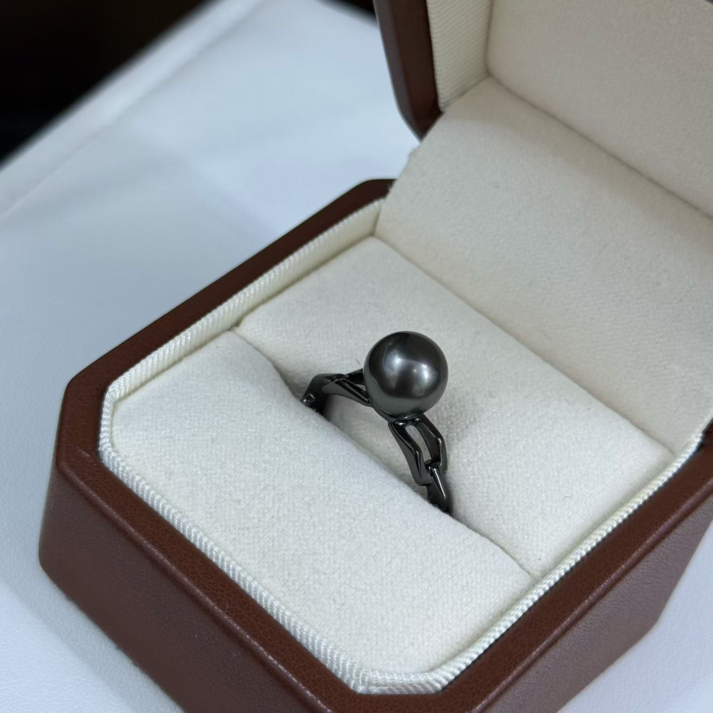 High quality aurora black color Tahitian pearl ring