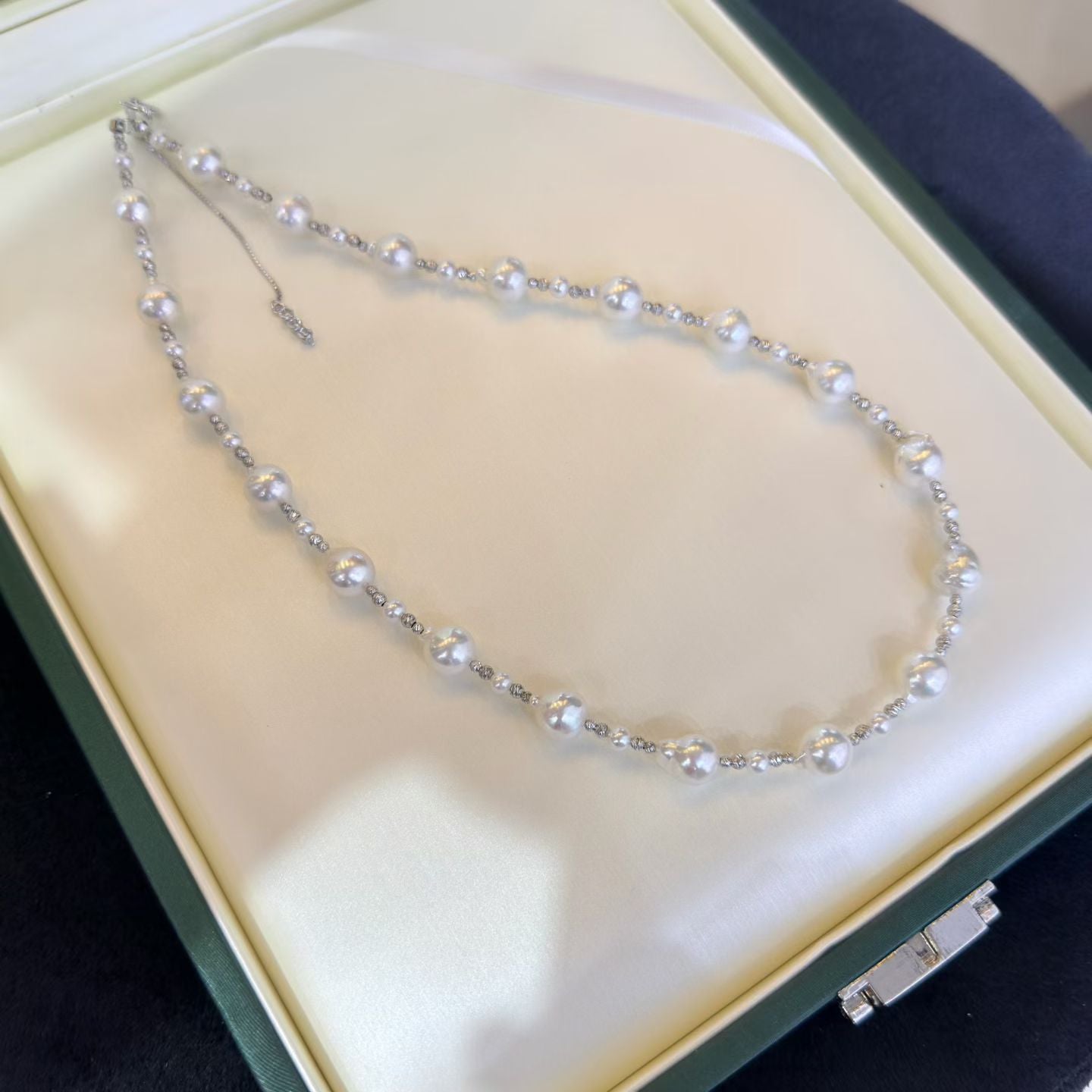 High quality aurora white color seawater akoya baroque pearls necklace