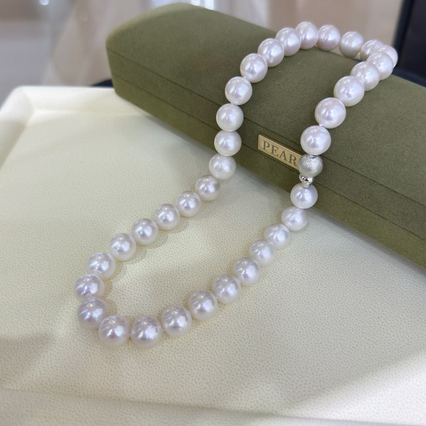 High quality white color Edison pearls necklace